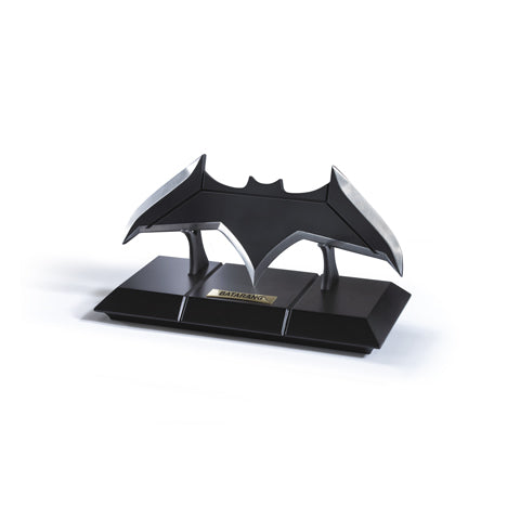 Justice League Batman Batarang And Display