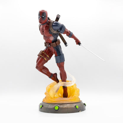 Diamod Select - Deadpool 23 cm