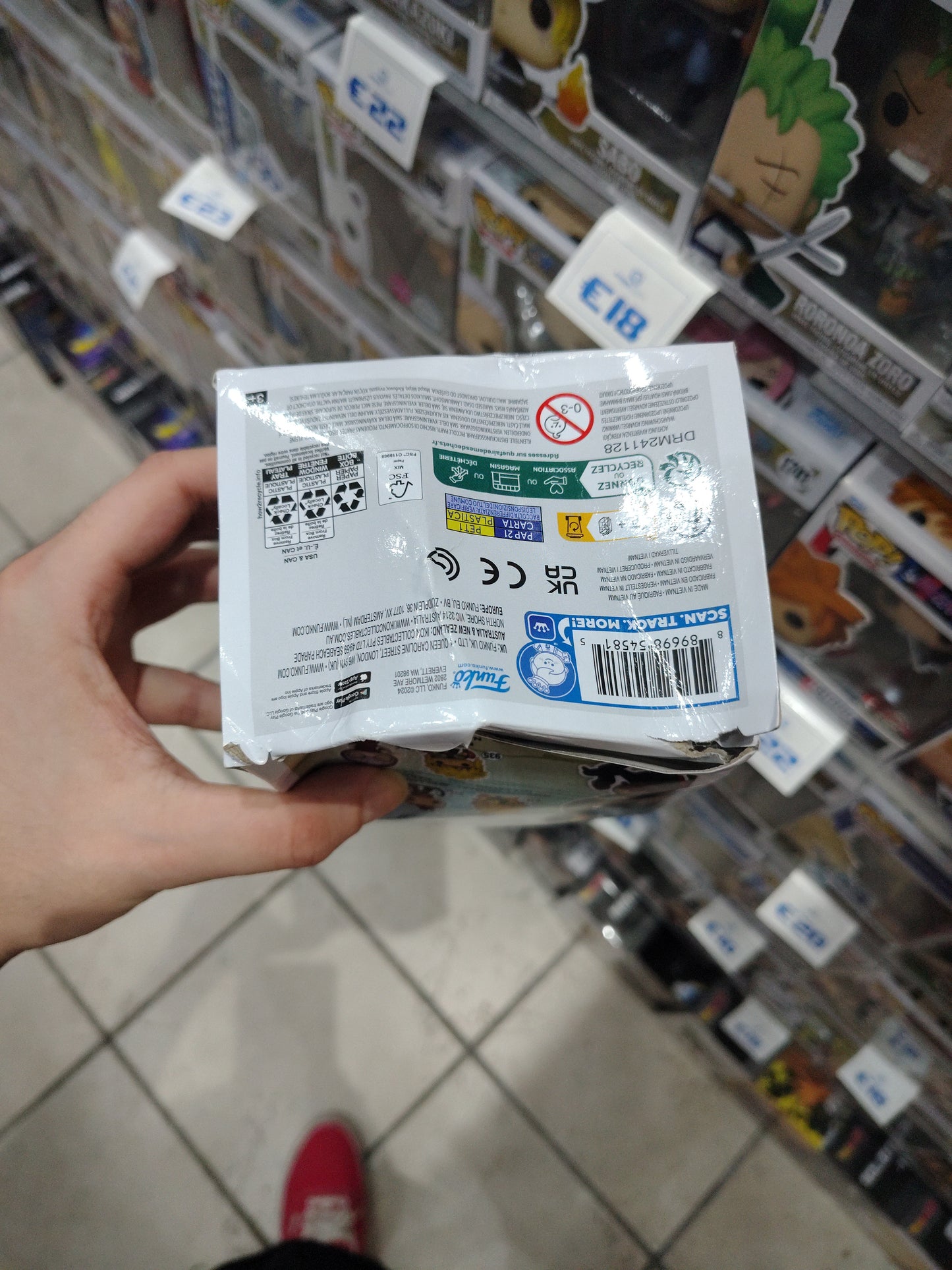 Naruto - Itachi with Crows (1022) Special scatola danneggiata