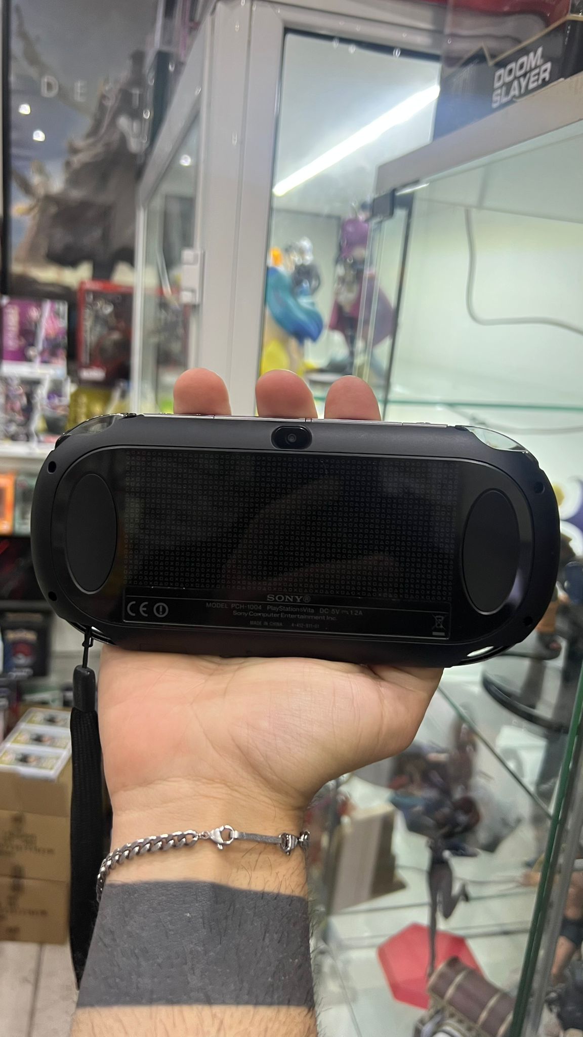 PS Vita modello Fat (usata)