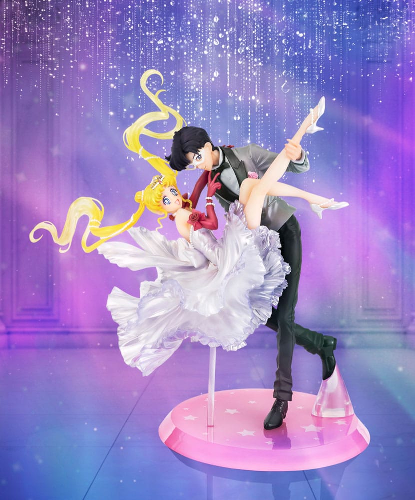 Figuarts Zero Sailor Moon - Usagi and Tuxedo Mask Moonlight Glow Edition 24 cm