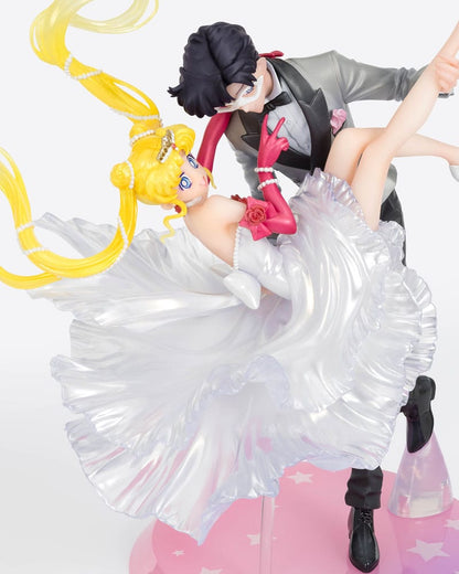 Figuarts Zero Sailor Moon - Usagi and Tuxedo Mask Moonlight Glow Edition 24 cm