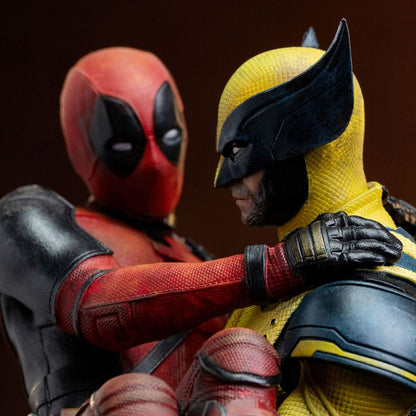 Iron Studios - Deadpool and Wolverine 21 Cm