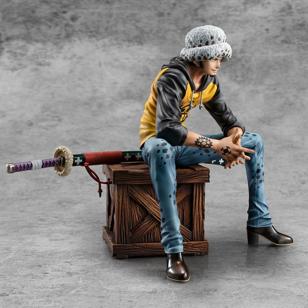 One Piece Megahouse - Trafalgar Law 17 Cm